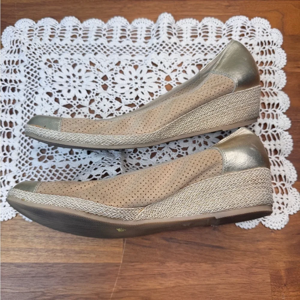 Sesto Meucci Gold Tan Low Espadrilles 8.5 Summer